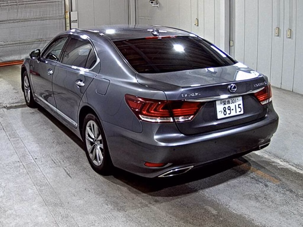 Lexus LS600h