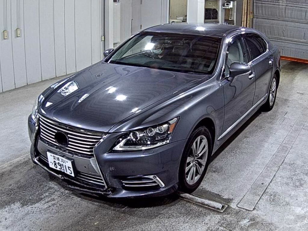 Lexus LS600h