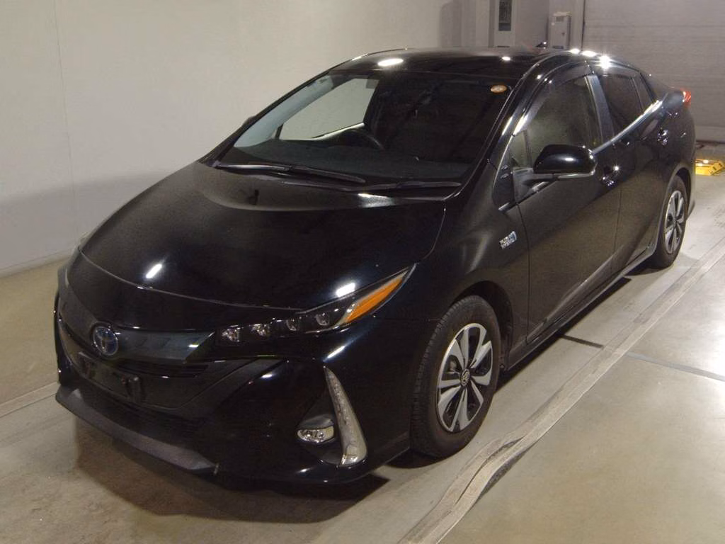 TOYOTA PRIUS PHV