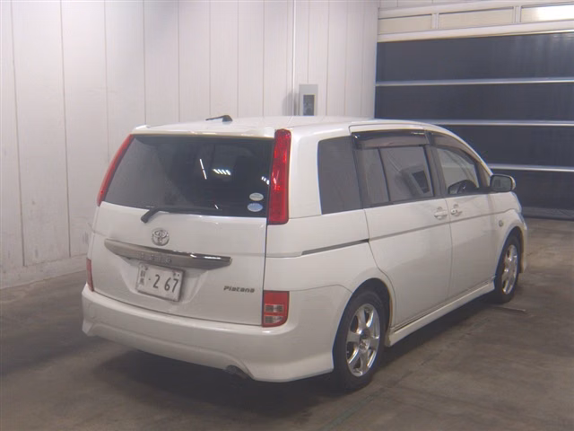 TOYOTA ISIS
