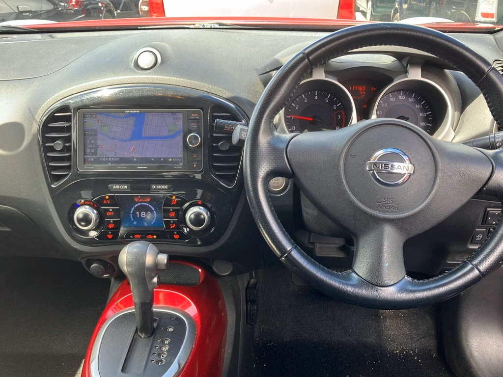 NISSAN JUKE