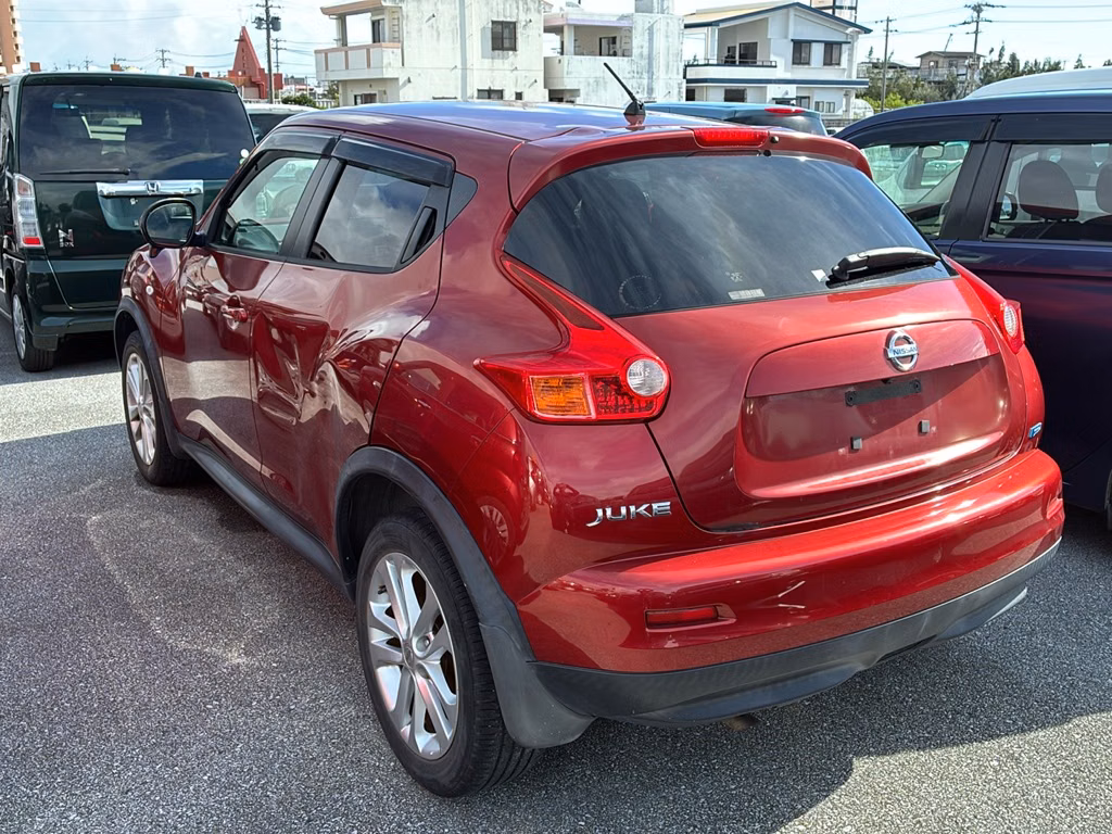 NISSAN JUKE