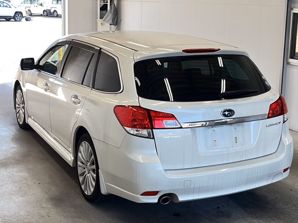 SUBARU LEGACY