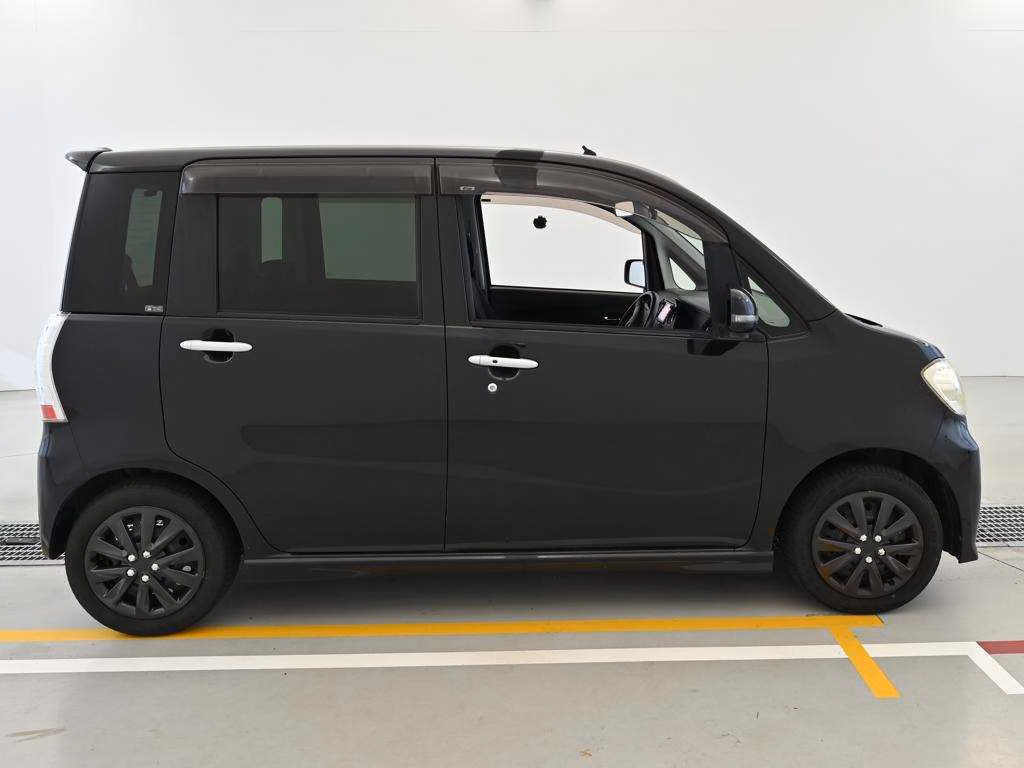 DAIHATSU TANTO EXE