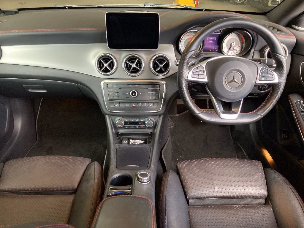 MERCEDES-BENZ CLA-CLASS
