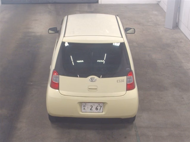 DAIHATSU ESSE