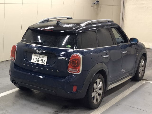 MINI CROSSOVER