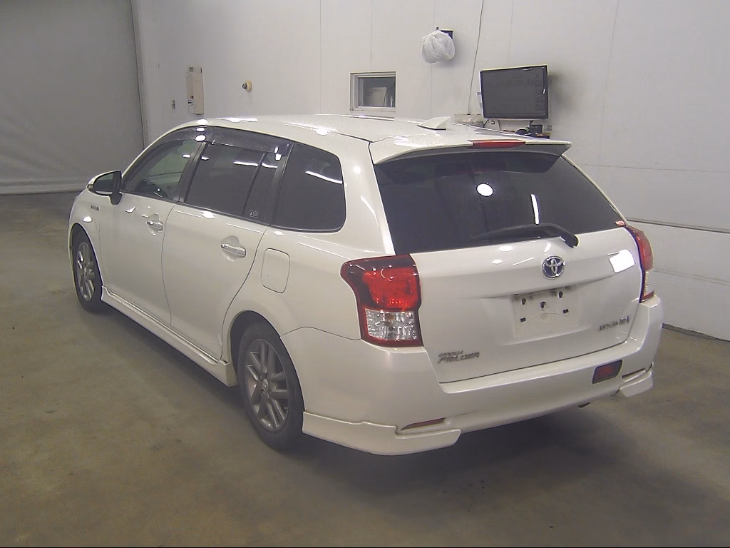 TOYOTA COROLLA FIELDER