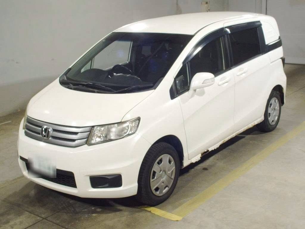 HONDA FREED SPIKE