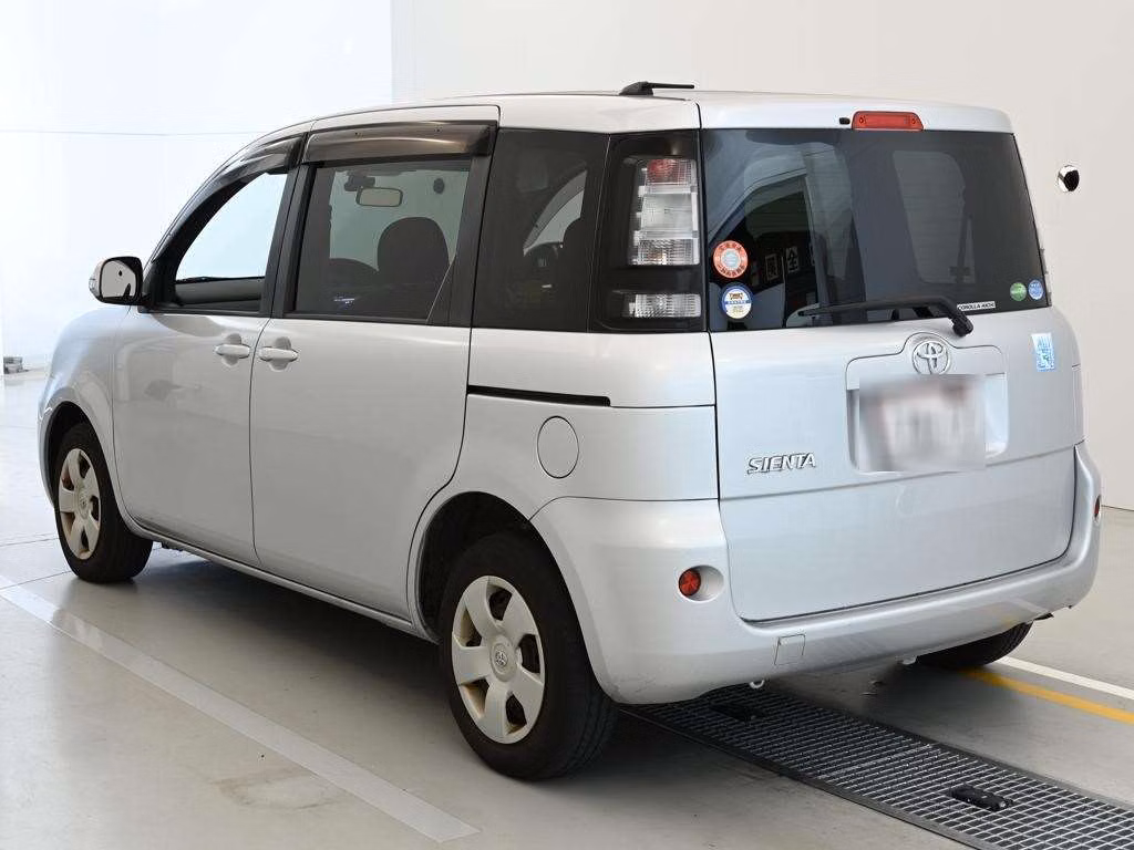 TOYOTA SIENTA