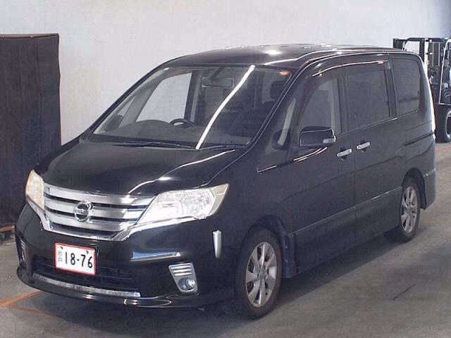 NISSAN SERENA