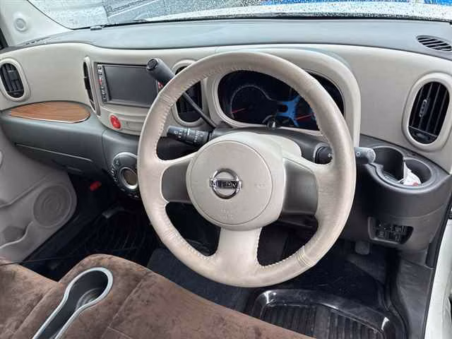 NISSAN CUBE
