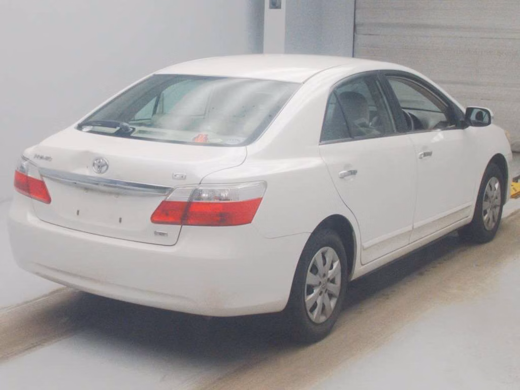 TOYOTA PREMIO