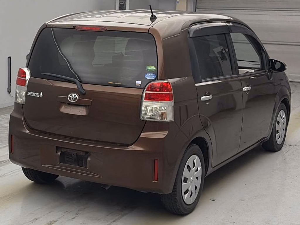 TOYOTA SPADE