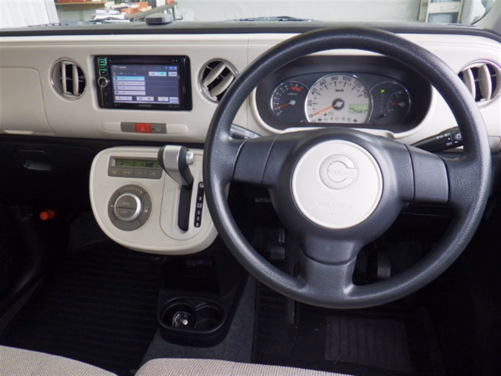 DAIHATSU MIRA COCOA