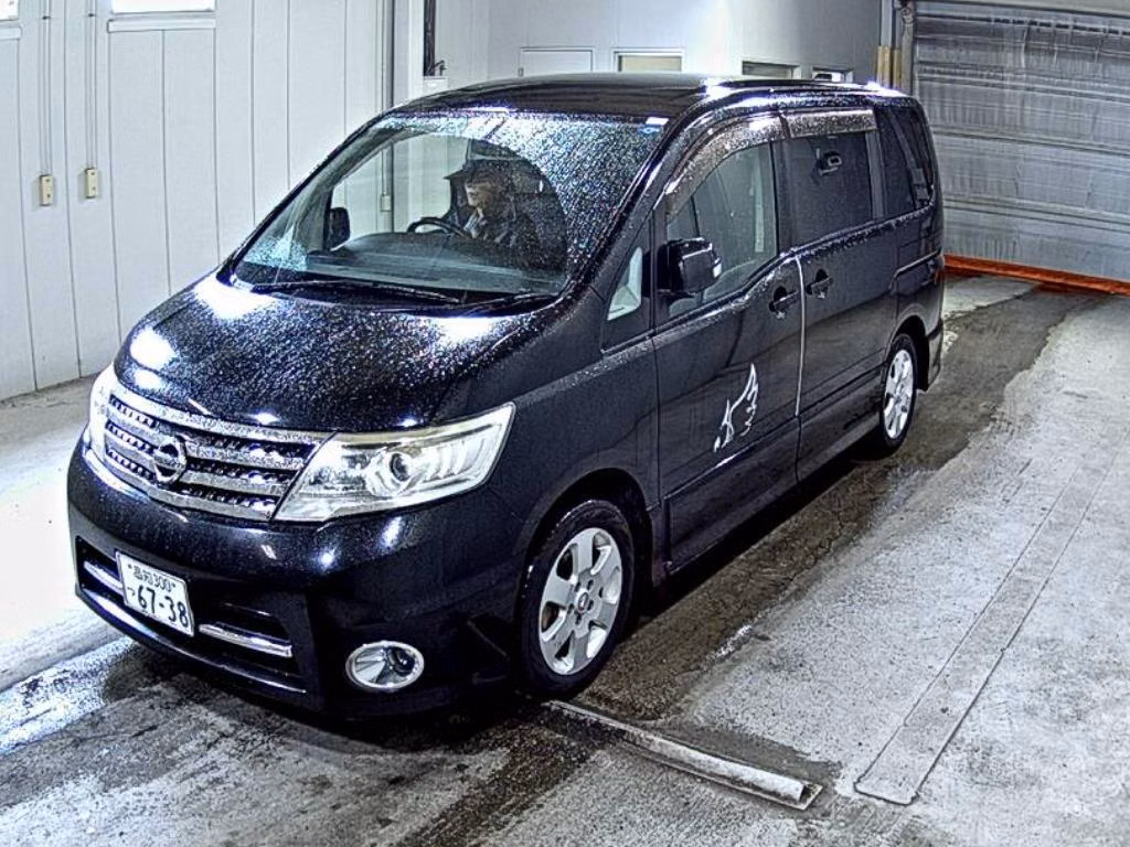 NISSAN SERENA