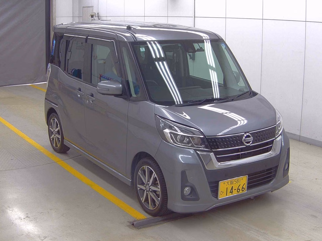 NISSAN DAYZ ROOX