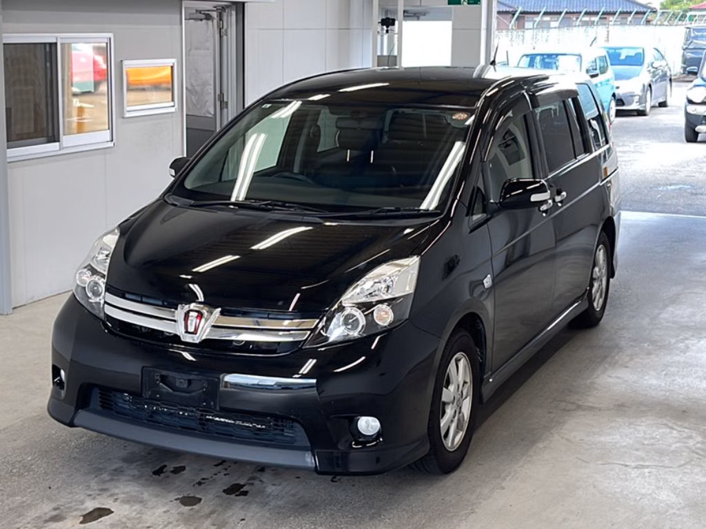 TOYOTA ISIS