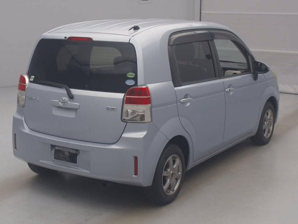 TOYOTA SPADE