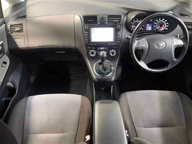Toyota Mark X Zio