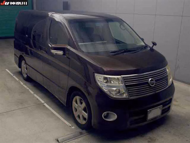NISSAN ELGRAND