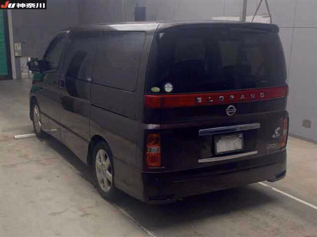 Nissan Elgrand