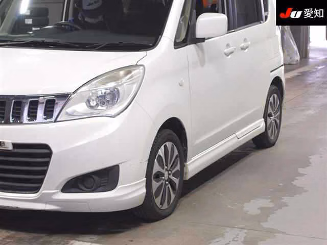 Mitsubishi Delica D:2