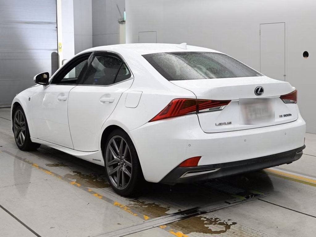Lexus IS300h