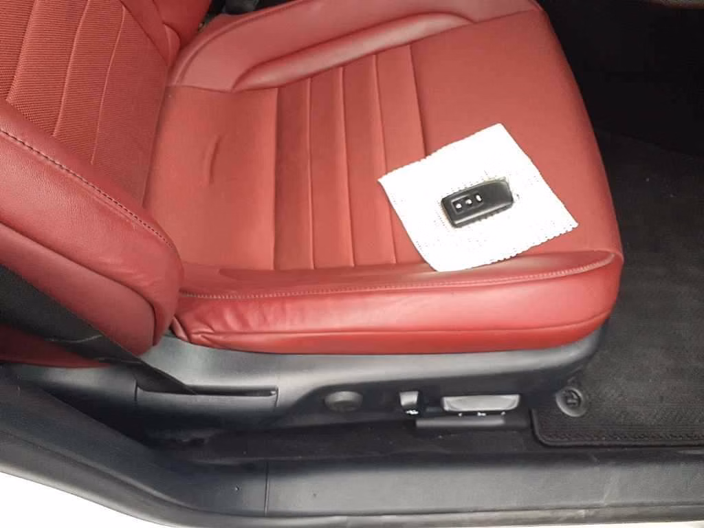 Lexus IS300h