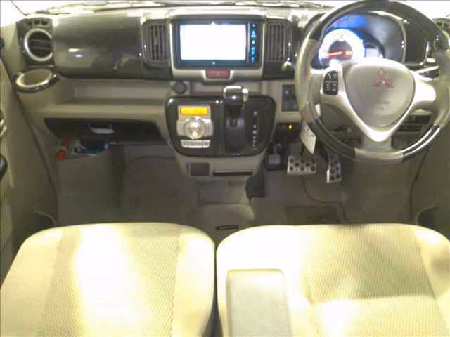 MITSUBISHI TOWN BOX