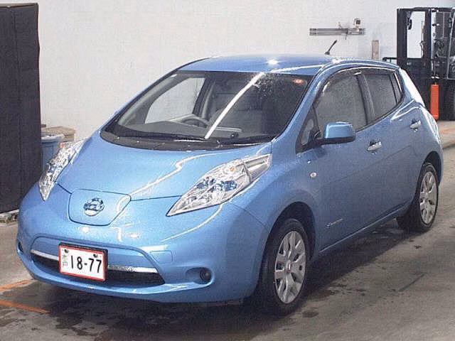 NISSAN LEAF