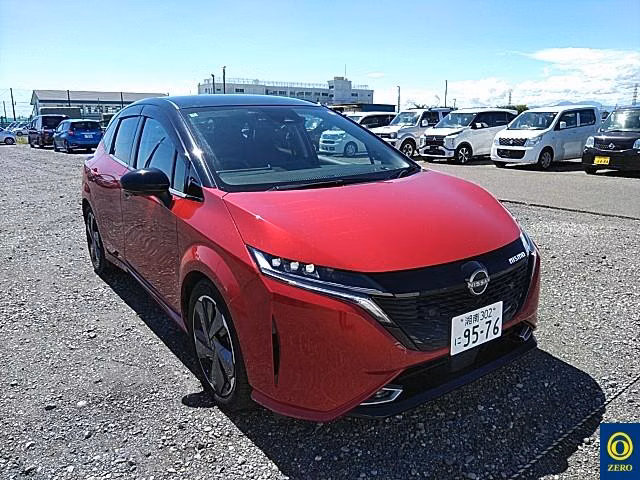 Nissan Aura