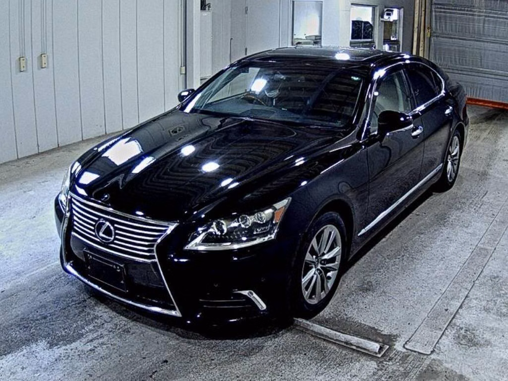 Lexus LS600h