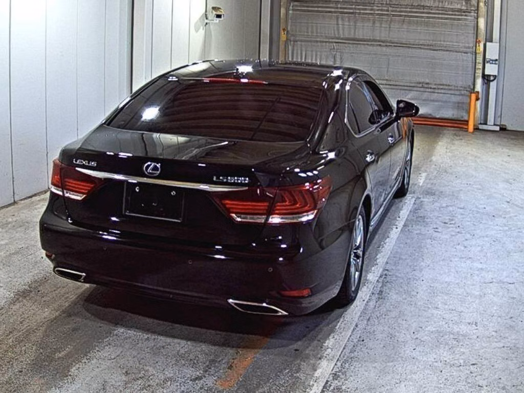 Lexus LS600h