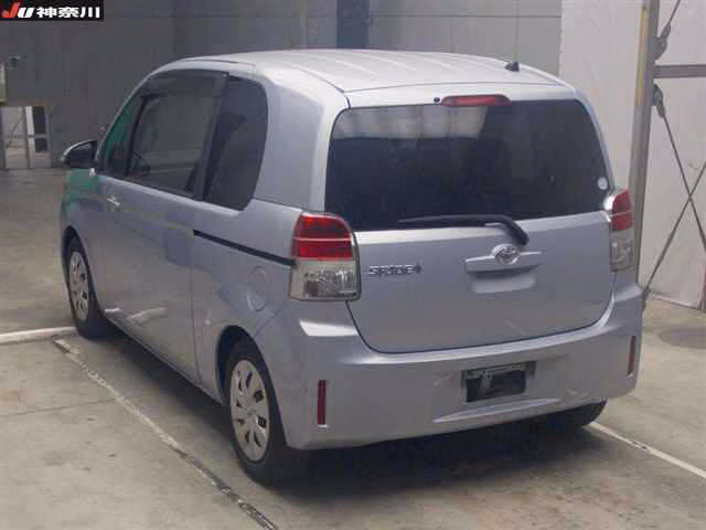 TOYOTA SPADE