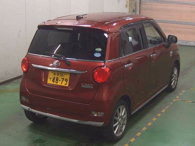 Daihatsu Cast