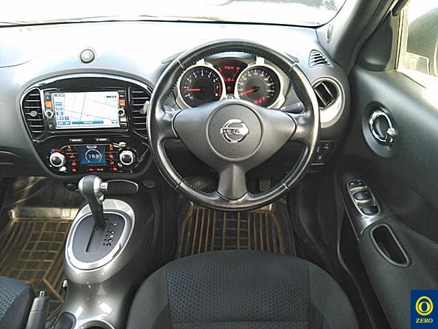 NISSAN JUKE