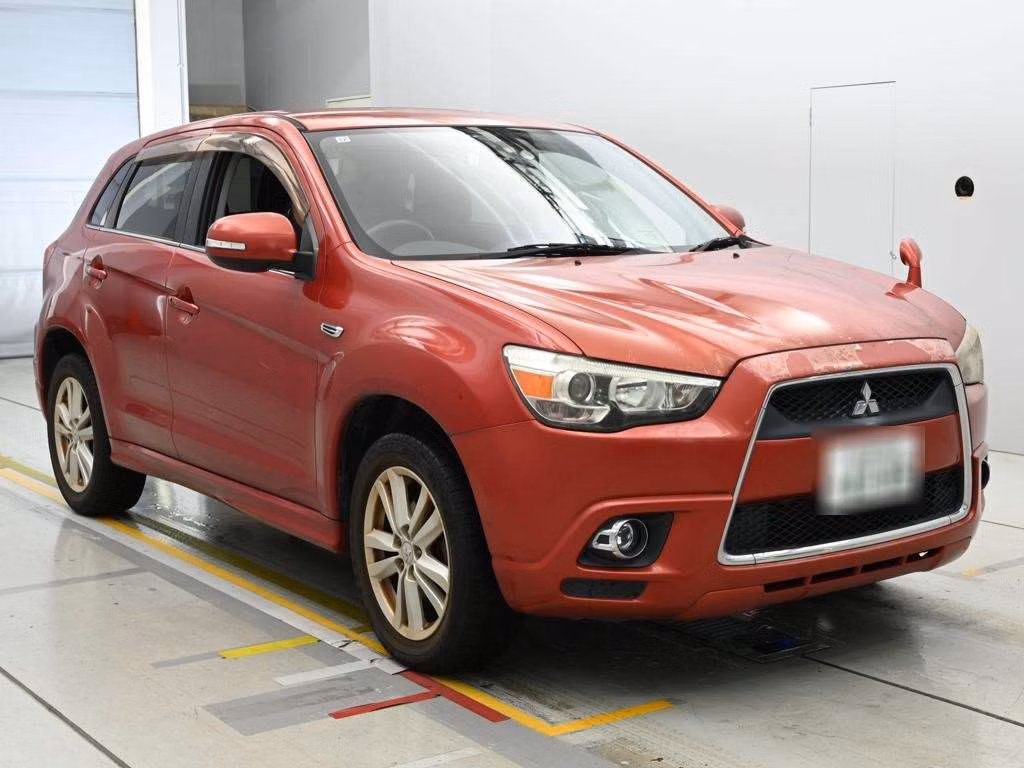 MITSUBISHI RVR