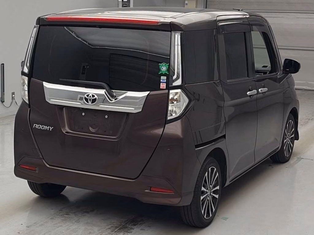 TOYOTA ROOMY