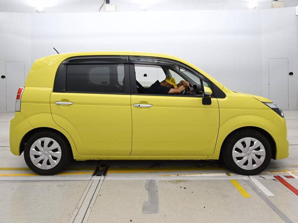 TOYOTA SPADE