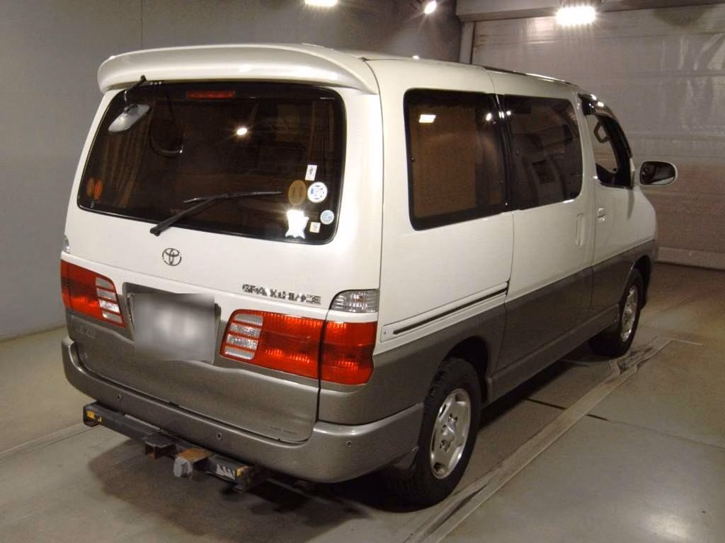 Toyota Grand Hiace