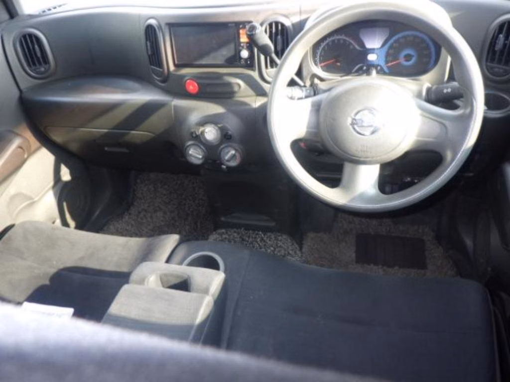 NISSAN CUBE