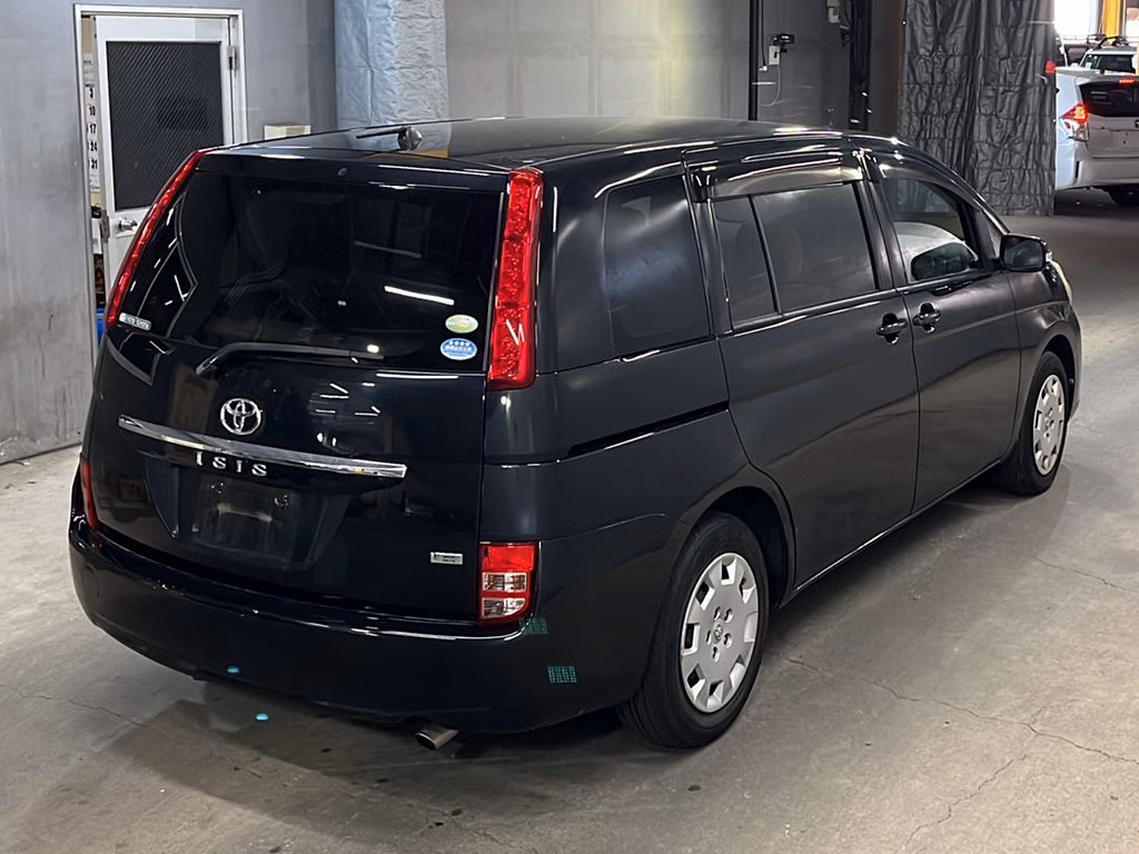 TOYOTA ISIS