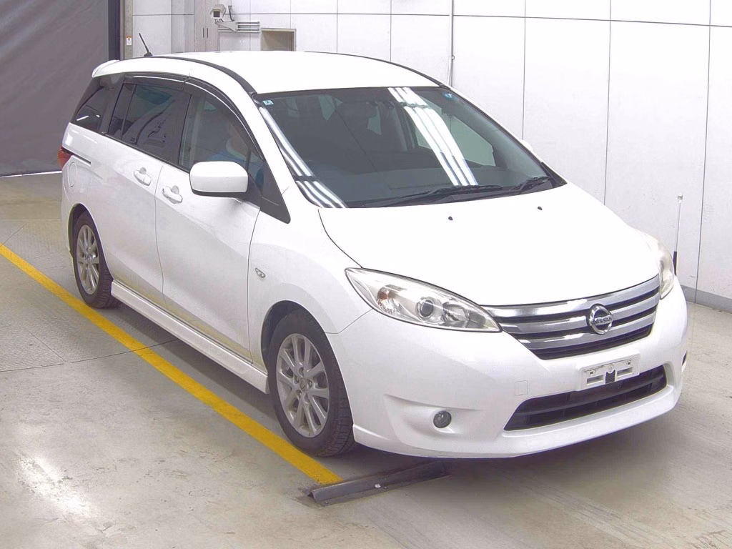 NISSAN LAFESTA