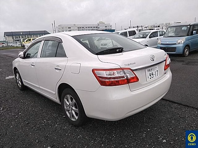 TOYOTA PREMIO