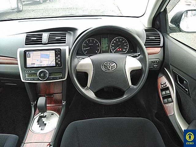 TOYOTA PREMIO