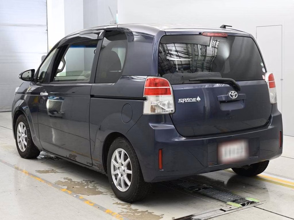 TOYOTA SPADE