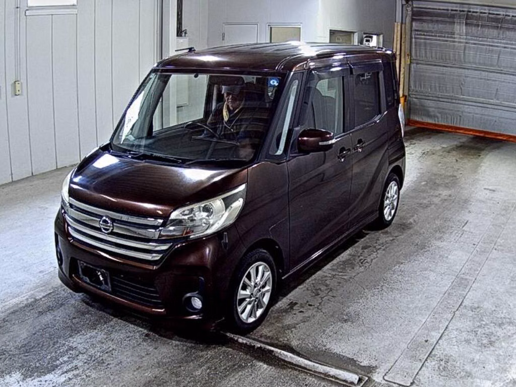 NISSAN DAYZ ROOX
