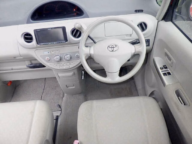 TOYOTA PORTE