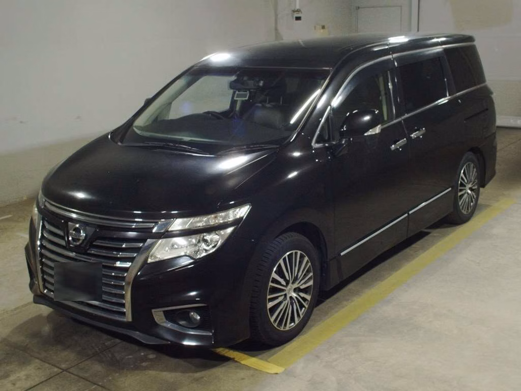 NISSAN ELGRAND